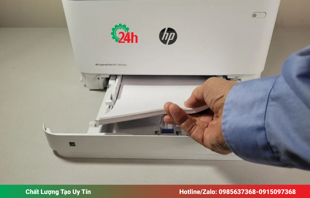 Cách Lấy Giấy Kẹt Ở Khay Nạp Máy In HP Laser MFP 135w